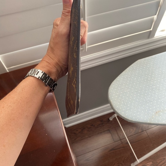 SOLD Louis Vuitton Neverfull MM with Pouch - Picture 14 of 14